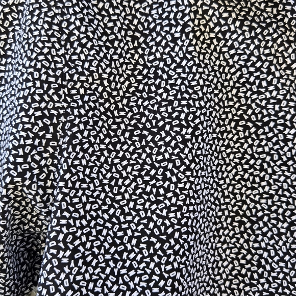 DKNY Black White Pattern Logo Button Down Shirt - Picture 3 of 8